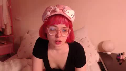 Snapshot of katie_deville chatting on 07/15/26, 08:36 Katie Deville online show from 07/15/26, 08:36