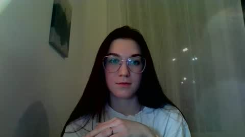 Snapshot of katie_foxi chatting on 01/10/25, 04:51 katie_foxi online show from 01/10/25, 04:51
