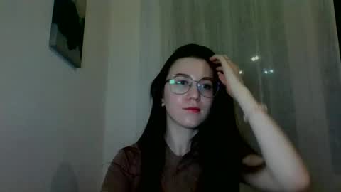 Snapshot of katie_foxi chatting on 01/12/25, 06:38 katie_foxi online show from 01/12/25, 06:38