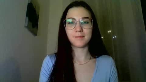 Snapshot of katie_foxi chatting on 02/17/25, 06:15 katie_foxi online show from 02/17/25, 06:15
