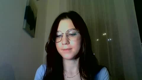 Snapshot of katie_foxi chatting on 02/21/25, 08:16 katie_foxi online show from 02/21/25, 08:16