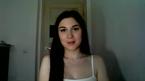 Snapshot of katie_foxi chatting on 06/15/26, 05:26 katie_foxi online show from 06/15/26, 05:26
