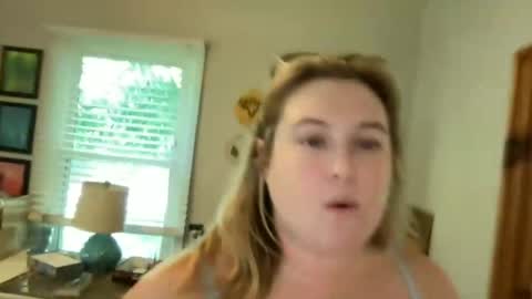 Snapshot of katiecopper27 chatting on 07/11/26, 05:04 katiecopper27 online show from 07/11/26, 05:04