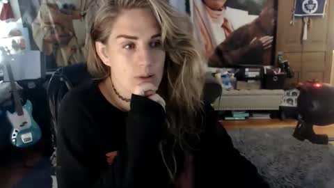 Katie online show from 10/22/25, 05:08