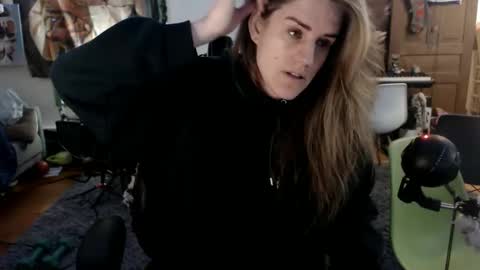 Snapshot of katiecutie_5 chatting on 03/20/26, 05:23 Katie online show from 03/20/26, 05:23