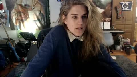 Snapshot of katiecutie_5 chatting on 04/10/26, 05:01 Katie online show from 04/10/26, 05:01