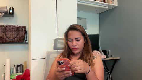 katiefrox  online show from 10/16/25, 01:28