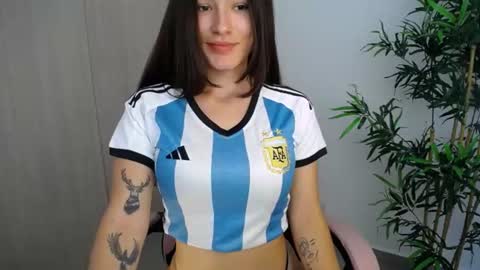 Snapshot of katiejane_ chatting on 07/03/26, 02:01 Katie Jane online show from 07/03/26, 02:01