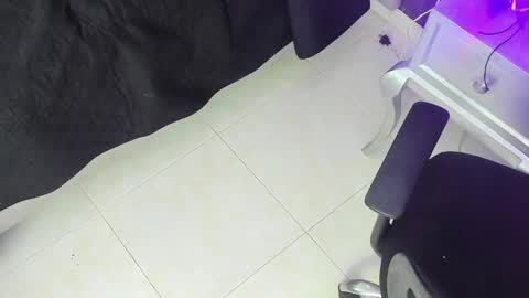 Katie online show from 12/26/24, 12:16