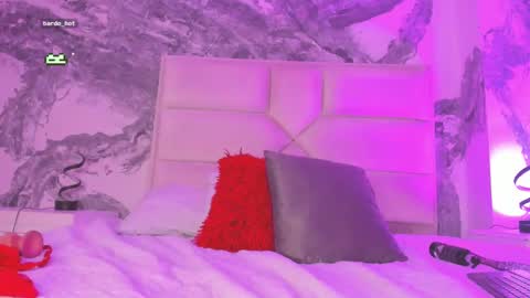 Katie online show from 01/31/25, 02:04