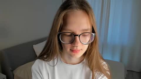 Scarlett online show from 10/18/25, 08:37