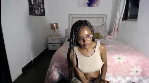 katitabonny online show from 11/18/25, 03:45