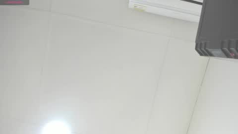 Snapshot of katitaluxury_hot chatting on 02/26/26, 01:15 katitaluxury_hot online show from 02/26/26, 01:15