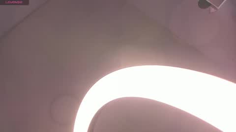 Snapshot of katitaluxury_hot chatting on 03/19/26, 10:25 katitaluxury_hot online show from 03/19/26, 10:25