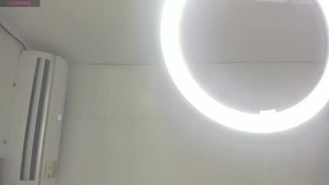Snapshot of katitaluxury_hot chatting on 05/21/26, 01:45 katitaluxury_hot online show from 05/21/26, 01:45