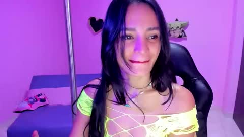 Snapshot of katiuska_doll_squirt chatting on 05/08/26, 12:10 katiuska_doll_squirt online show from 05/08/26, 12:10