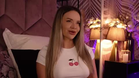 KatJolie online show from 05/18/26, 07:20