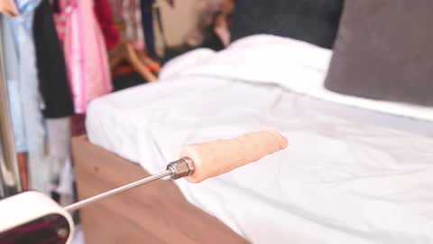 K A T L Y N  online show from 10/12/25, 01:54