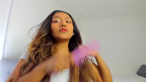 Follow me on instagram and twitter as correaktnees online show from 12/25/24, 08:29