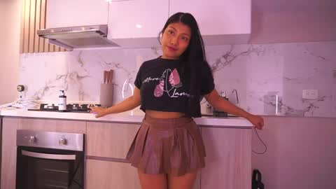 Follow me on instagram and twitter as correaktnees online show from 02/10/26, 08:18