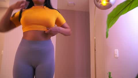 Follow me on instagram and twitter as correaktnees online show from 04/04/26, 07:28