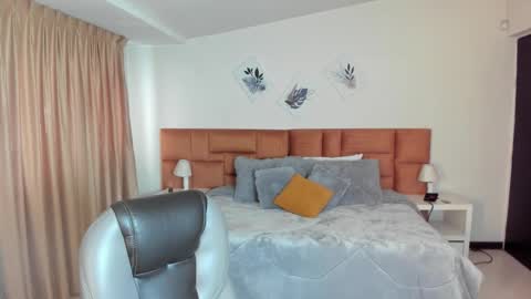 Katnia and Marcuz online show from 09/17/25, 11:34