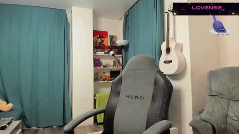 katniss_k online show from 02/08/25, 04:57