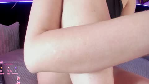 .... Katniss .... online show from 12/05/25, 05:05