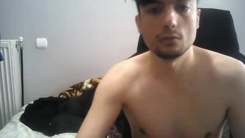 Snapshot of katraxhas chatting on 04/13/26, 08:42 EMO online show from 04/13/26, 08:42