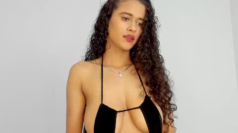 Kathrin online show from 12/17/24, 03:28