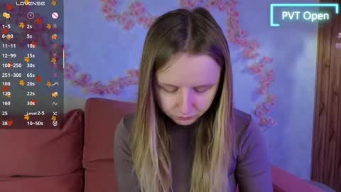 Snapshot of katrina_bail chatting on 11/18/25, 01:00 Katrina Bail online show from 11/18/25, 01:00