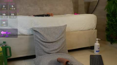 Snapshot of katrina_lex_ chatting on 05/11/26, 04:04 Katrina online show from 05/11/26, 04:04