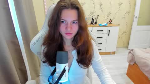 Katty online show from 10/22/25, 07:19