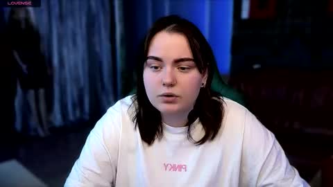 Snapshot of katrinclub chatting on 09/19/25, 06:30 Katrin online show from 09/19/25, 06:30