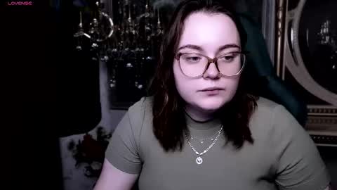 Snapshot of katrinclub chatting on 09/26/25, 04:33 Katrin online show from 09/26/25, 04:33