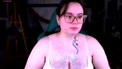 Snapshot of katrinclub chatting on 10/07/25, 06:16 Katrin online show from 10/07/25, 06:16