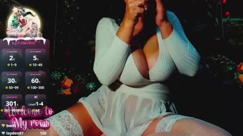 Snapshot of katrinedenev chatting on 01/06/25, 12:59 KatrineDenev online show from 01/06/25, 12:59