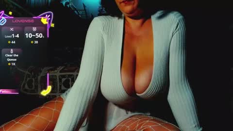 Snapshot of katrinedenev chatting on 10/07/25, 08:39 KatrineDenev online show from 10/07/25, 08:39