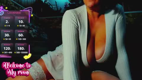 Snapshot of katrinedenev chatting on 10/10/25, 09:03 KatrineDenev online show from 10/10/25, 09:03