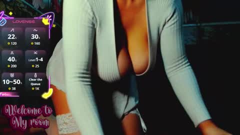 Snapshot of katrinedenev chatting on 12/16/25, 09:53 KatrineDenev online show from 12/16/25, 09:53