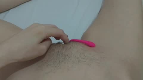 Snapshot of katrinna_arinna chatting on 01/16/25, 05:33 katrina dont forget to give me thumbs up online show from 01/16/25, 05:33