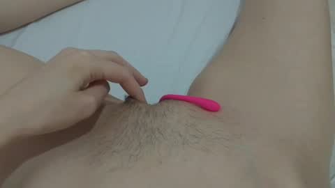 Snapshot of katrinna_arinna chatting on 01/23/25, 07:40 katrina dont forget to give me thumbs up online show from 01/23/25, 07:40