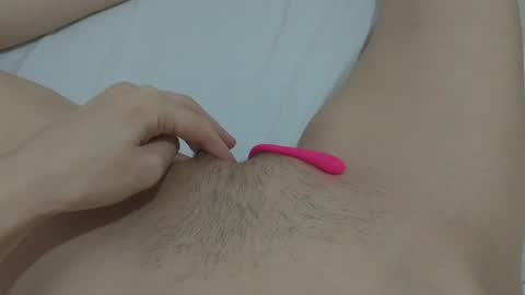 Snapshot of katrinna_arinna chatting on 01/24/25, 09:17 katrina dont forget to give me thumbs up online show from 01/24/25, 09:17