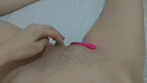 Snapshot of katrinna_arinna chatting on 01/25/25, 11:44 katrina dont forget to give me thumbs up online show from 01/25/25, 11:44