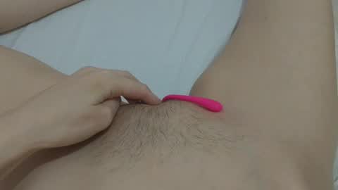 Snapshot of katrinna_arinna chatting on 01/25/25, 05:51 katrina dont forget to give me thumbs up online show from 01/25/25, 05:51