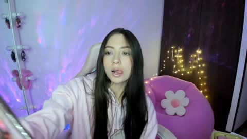 Snapshot of katrinrosex chatting on 12/09/24, 12:01 Katrin  online show from 12/09/24, 12:01