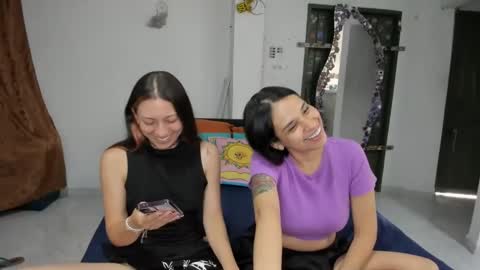 Snapshot of katrinrosex chatting on 10/24/25, 09:22 Katrin  online show from 10/24/25, 09:22