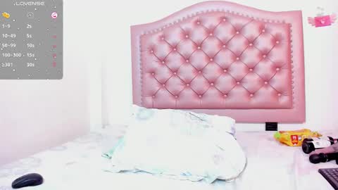 Snapshot of katryn_priietto chatting on 11/26/25, 05:41 katryn online show from 11/26/25, 05:41