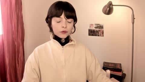 katsuro online show from 03/07/25, 07:05