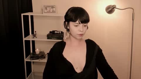 katsuro online show from 10/16/25, 09:05